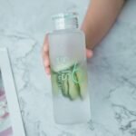 bouteille en verre depoli qualite preservee transport simplifie vert gourde 699 1