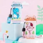 Bouteille Mignonne Avec Paille: Pratique Et Adorable Pour Les Enfants!