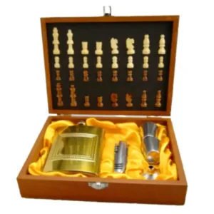 Coffret Flasque Luxe: Un Jeu D’échecs Avec Style Et Alcootest!