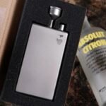 decouvrez la flasque keith titane ultra legere et robuste alcool 899 1
