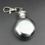 Découvrez La Mini Flasque En Inox Votre Complice Discrète!