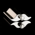 flasque moustache elegance et originalite a chaque gorgee alcool 813 1