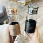 gourde en verre couronne lhydratation royale a portee de main 467 1
