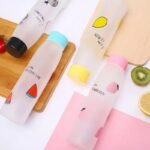 gourde en verre depoli aux motifs fruites un peps au quotidien 534 1