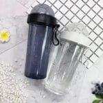 Gourde Innovante à Double Compartiment: Vos Boissons Un Seul Accessoire!