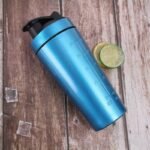 gourde shaker en inox fraicheur garantie jusqua 8h bleu 517 1