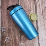 Gourde Shaker En Inox: Fraîcheur Garantie Jusqu’à 8h! Bleu