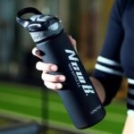 gourde sport 750 ml legere solide et pratique a simple pression 339 1
