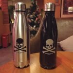 gourde tete de mort buvez avec style et mystere 459 1