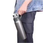 Gourde Titane Isotherme: Légèreté Et Bouchon Sport Pour Les Champions!