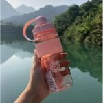 hydrate toi en un eclair avec notre gourde pratique et coloree 600ml rose 520 1