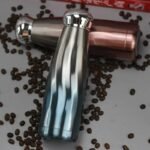 petite gourde inox design ideal pour cafe chaud et boissons fraiches bleu 527 1