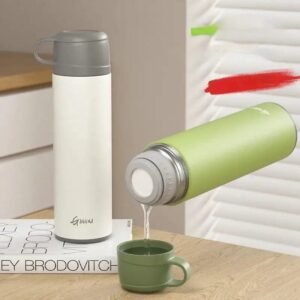 savourez chaque gorgee avec notre bouteille isotherme a bec verseur gourde 454 1