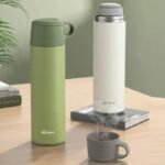 savourez chaque gorgee avec notre bouteille isotherme a bec verseur gourde 741 1